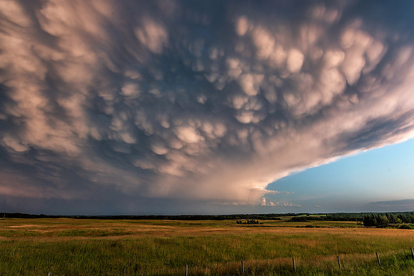 Mammatus at blue hour